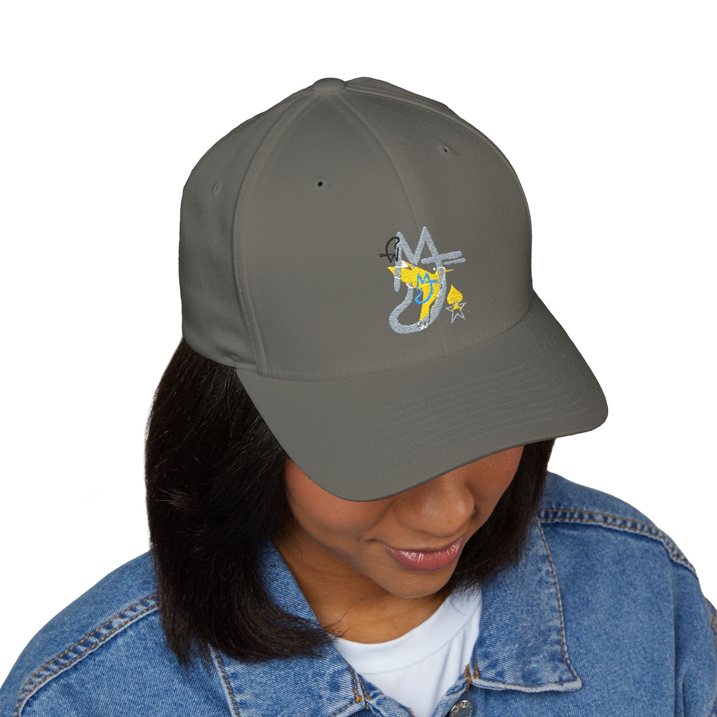 Logo's Embroidered Cap with Star Design, Fashionable Hat for Outdoor Activities, Gift for Friends, Stylish Accessory