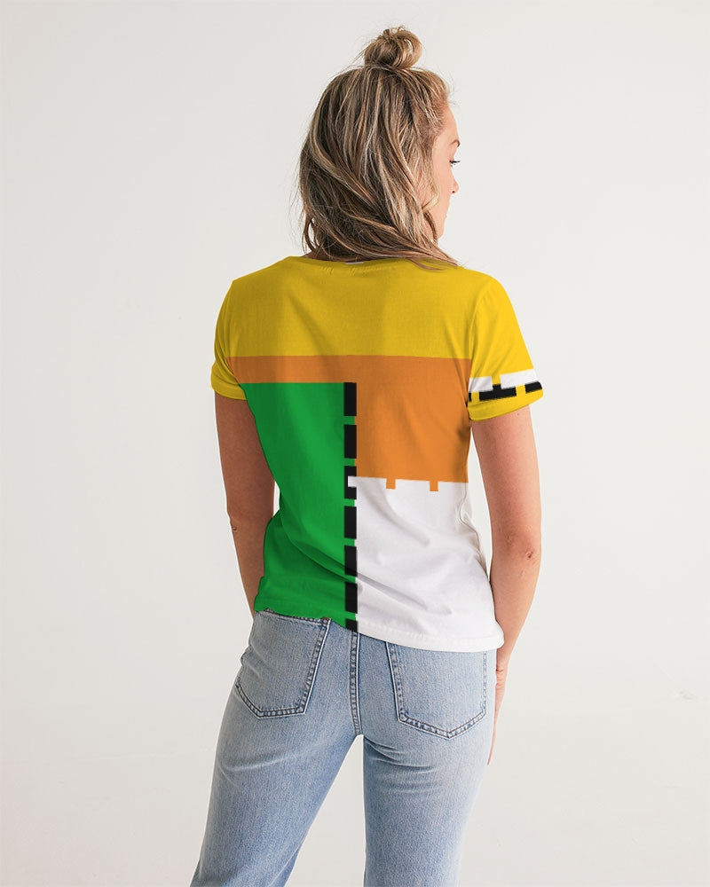Crazy mix Women's V-Neck Tee