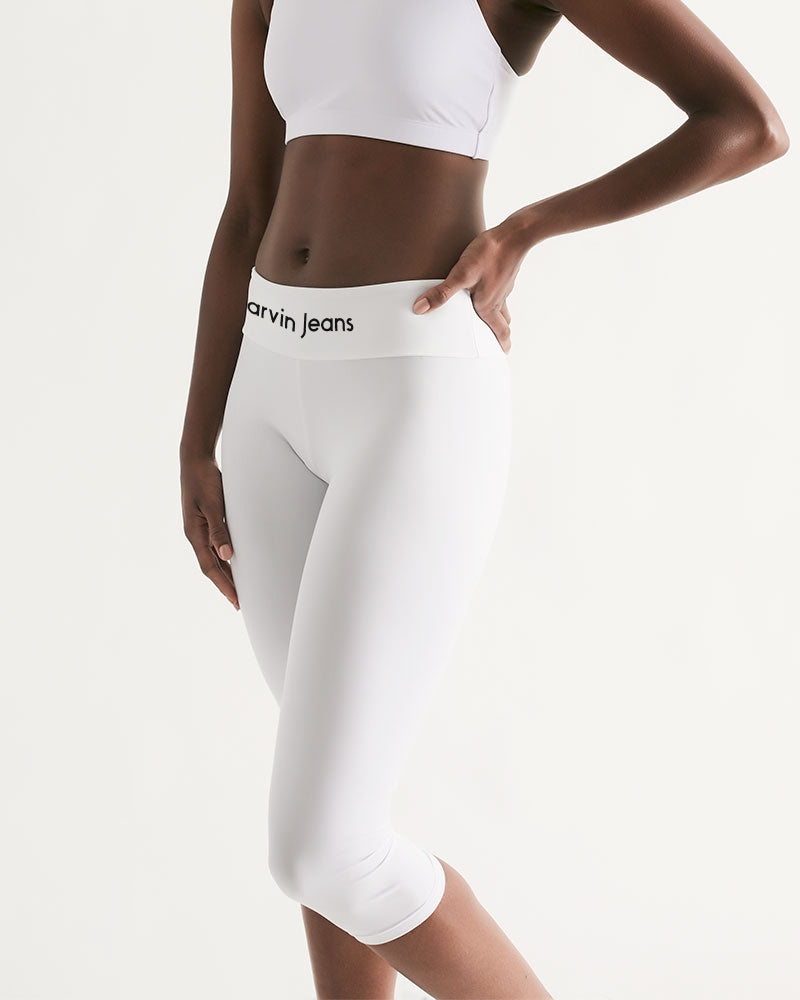 Glorious brand BY MARVIN JEANS Women's Mid-Rise Capri