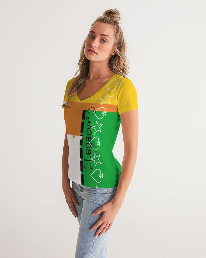 Crazy mix Women's V-Neck Tee